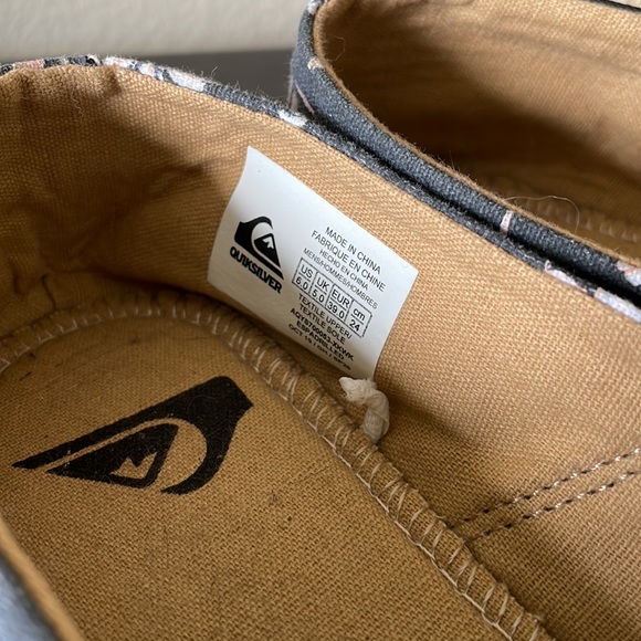 Quicksilver Slip Ons - Picture 2 of 4